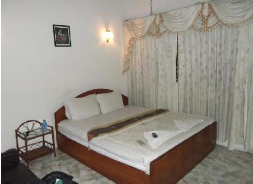 פנום פן Royal Guest House חדר תמונה