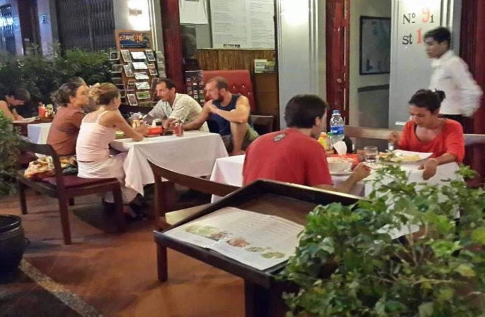 פנום פן Royal Guest House מראה חיצוני תמונה