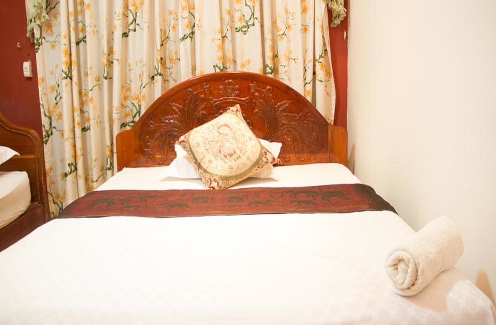 פנום פן Royal Guest House מראה חיצוני תמונה