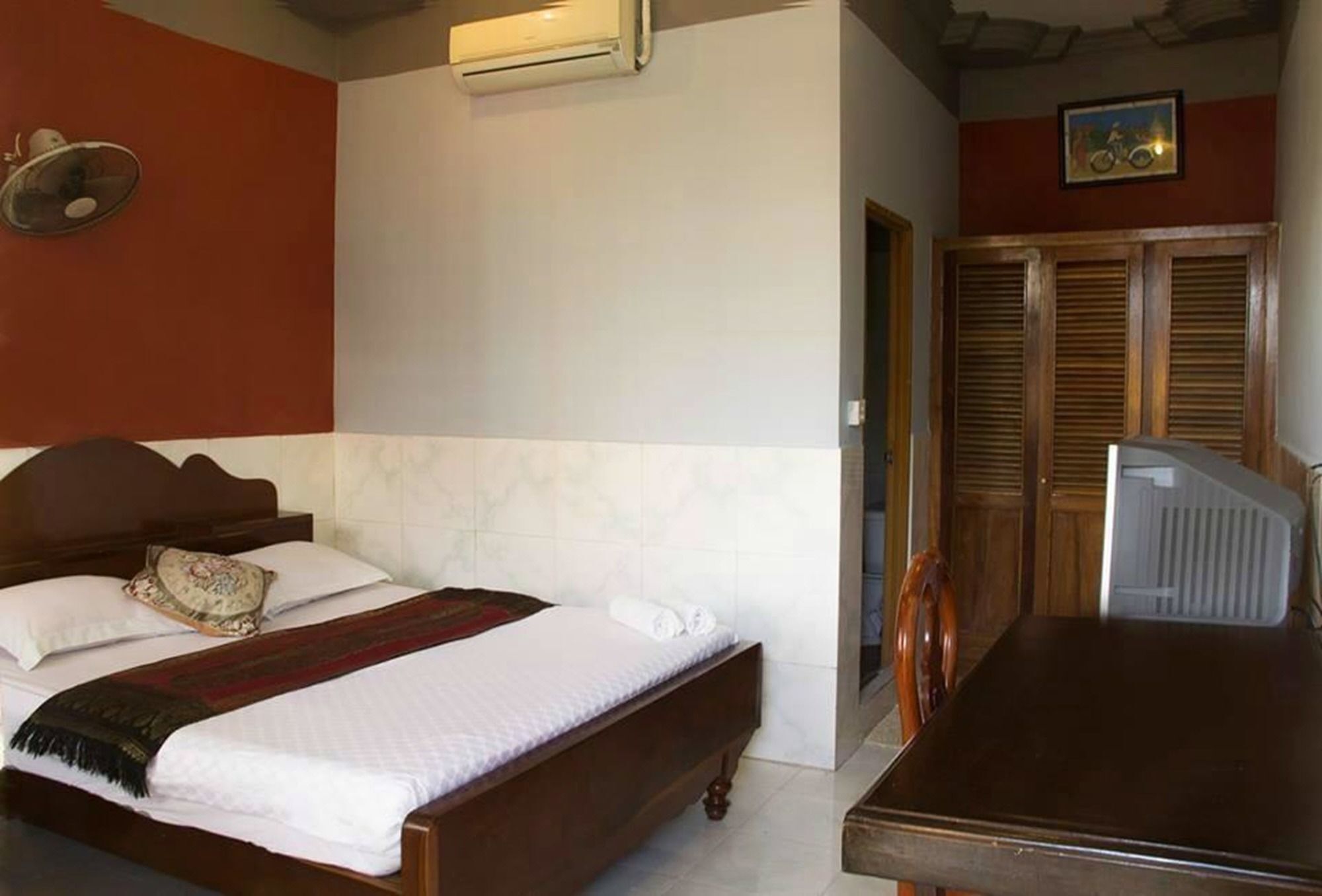 פנום פן Royal Guest House מראה חיצוני תמונה