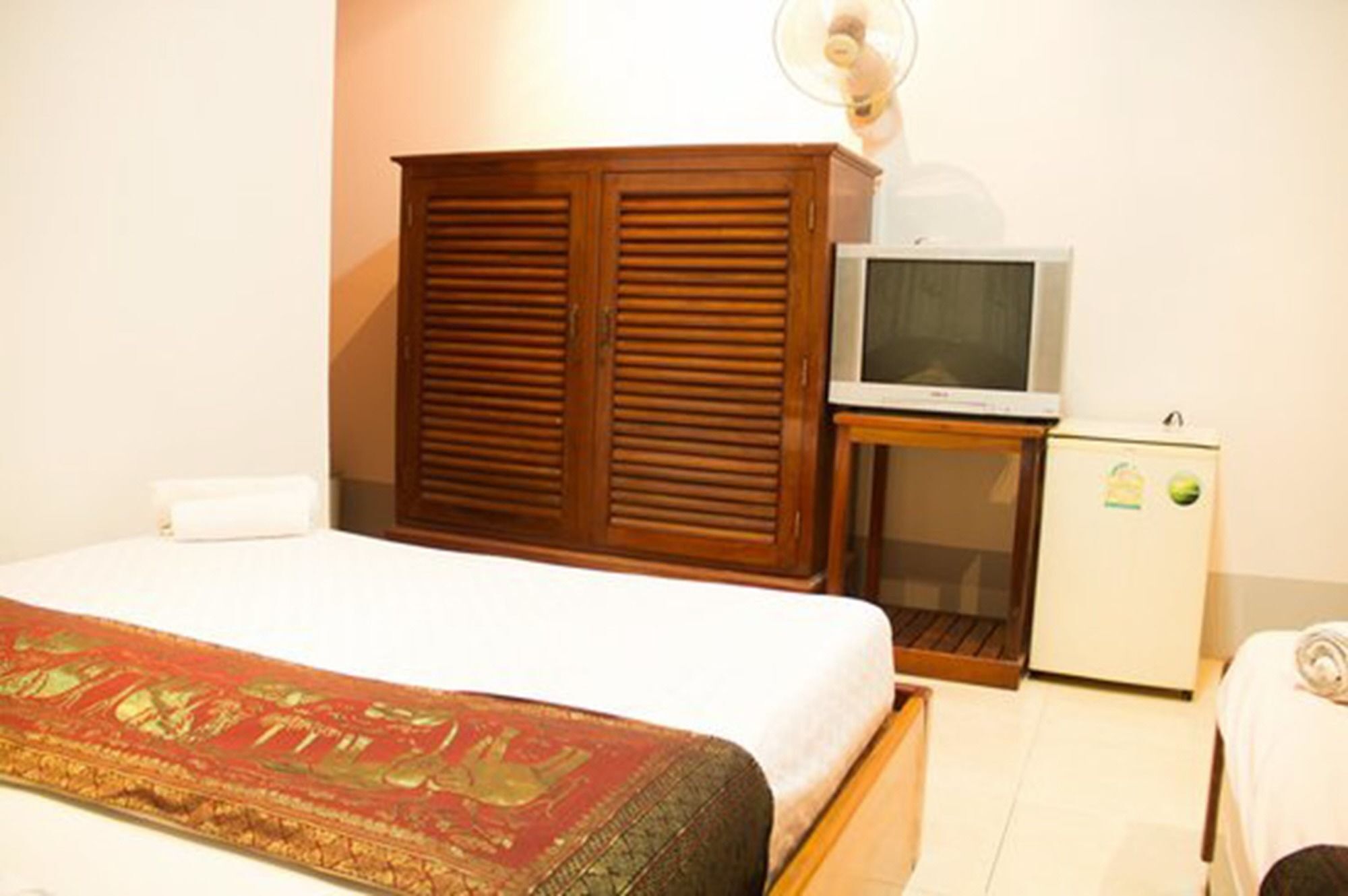 פנום פן Royal Guest House מראה חיצוני תמונה