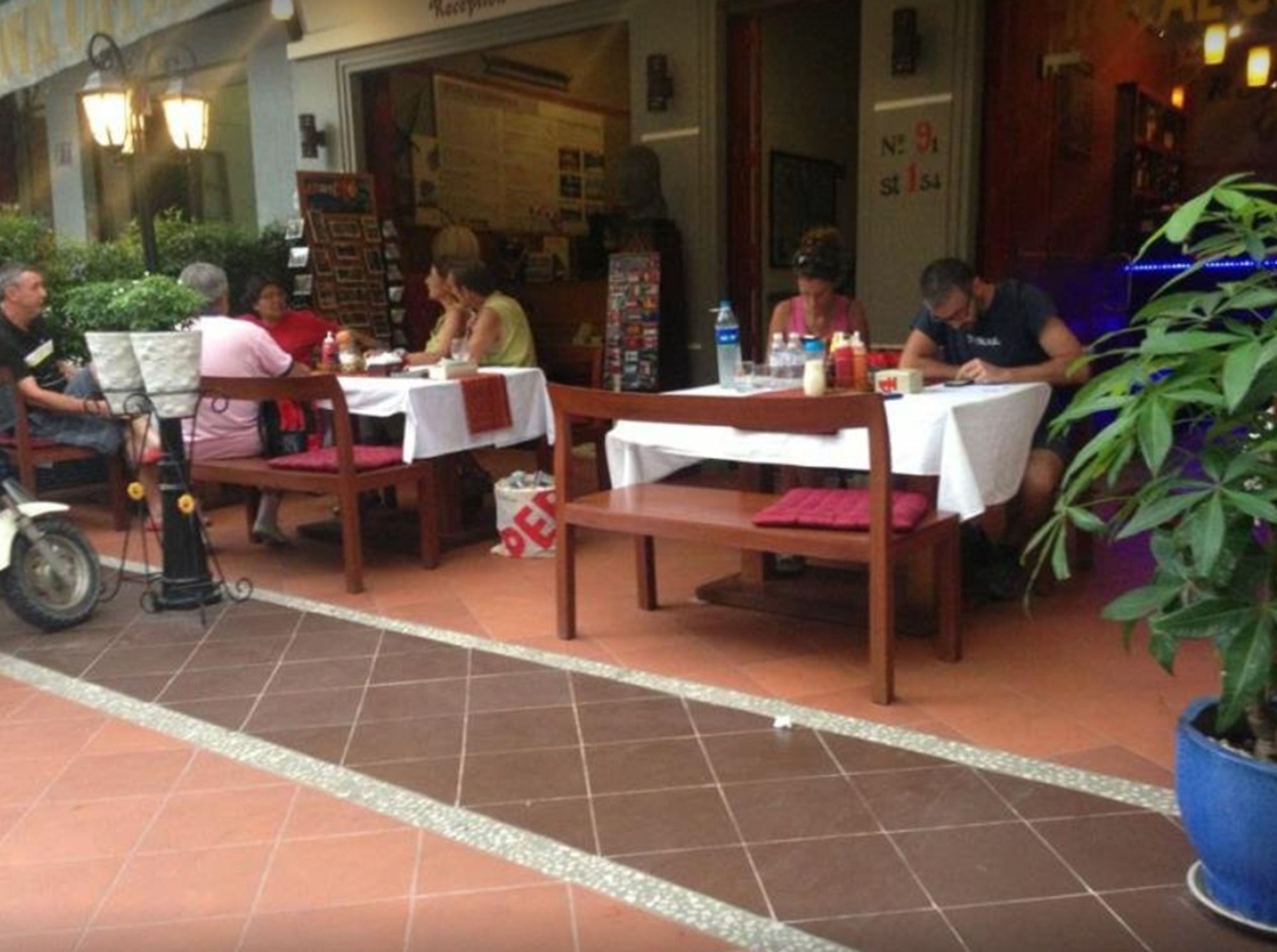 פנום פן Royal Guest House מראה חיצוני תמונה