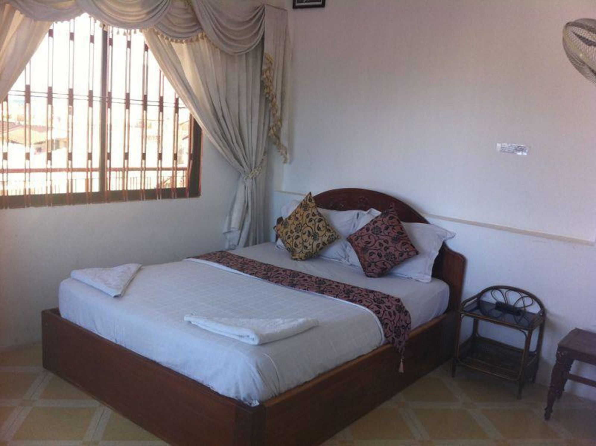 פנום פן Royal Guest House מראה חיצוני תמונה
